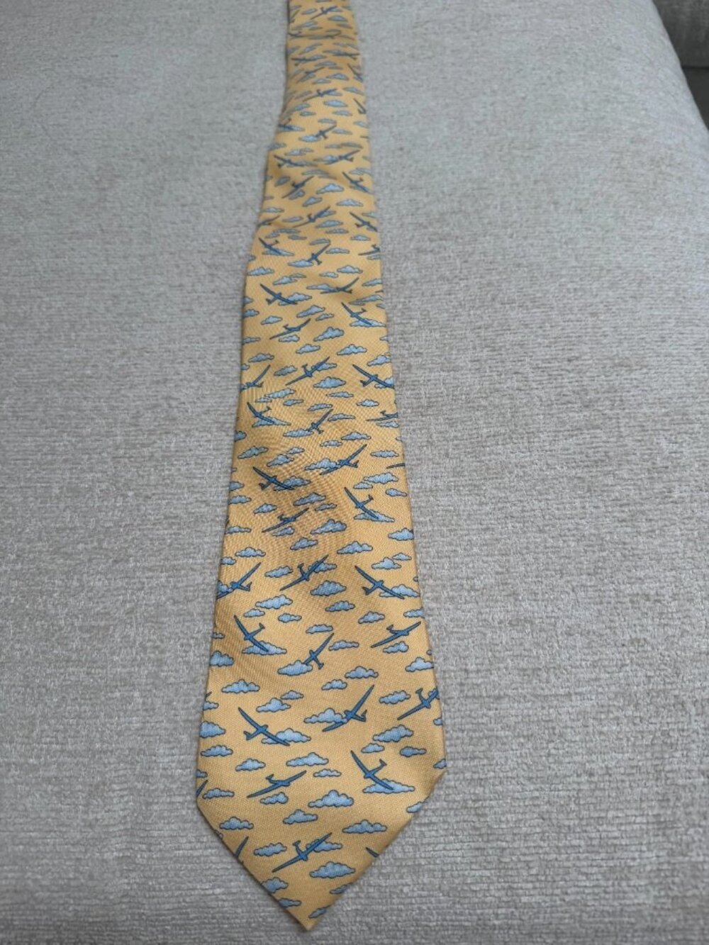 Rare Hermès 5217 IA 100% Silk Tie Yellow Blue Gliders Clouds Made in France